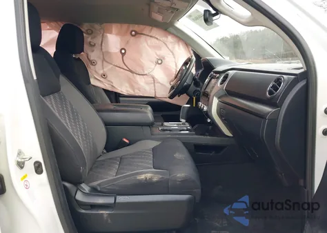 2019 Toyota Tundra Sr5 5.7L V8 из США, поврежденный, VIN 5TFDW5F15KX789169